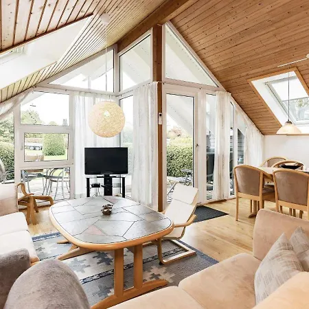 4 Person Holiday In Idestrup *